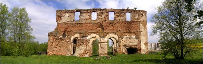 Navaspask. Orthodox church (ruins)