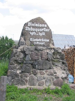 Juraciški.  Memorial rock