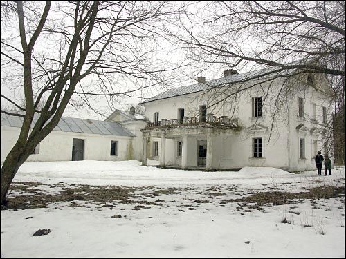 Шчорсы.  Бібліятэка Храптовічаў