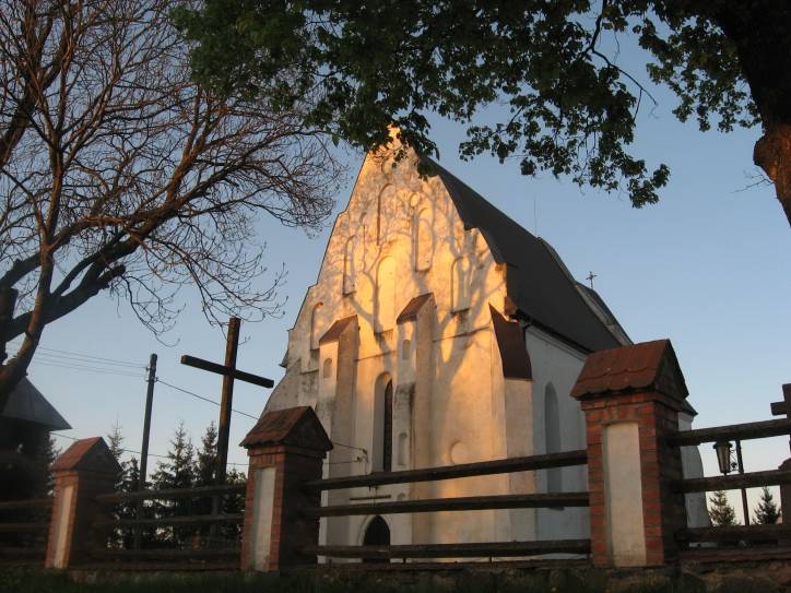 Iszkołdź. Kościół Św. Trójcy