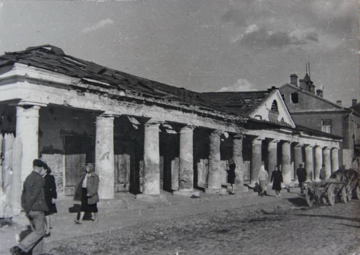 Nowogródek. Hale targowe 