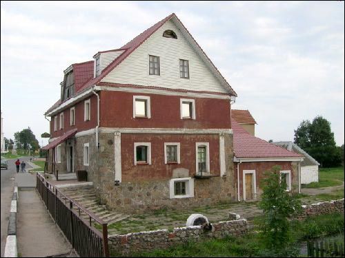  - Młyn wodny . Fasada boczna