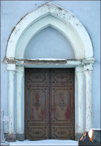  - Graveyard chapel . 