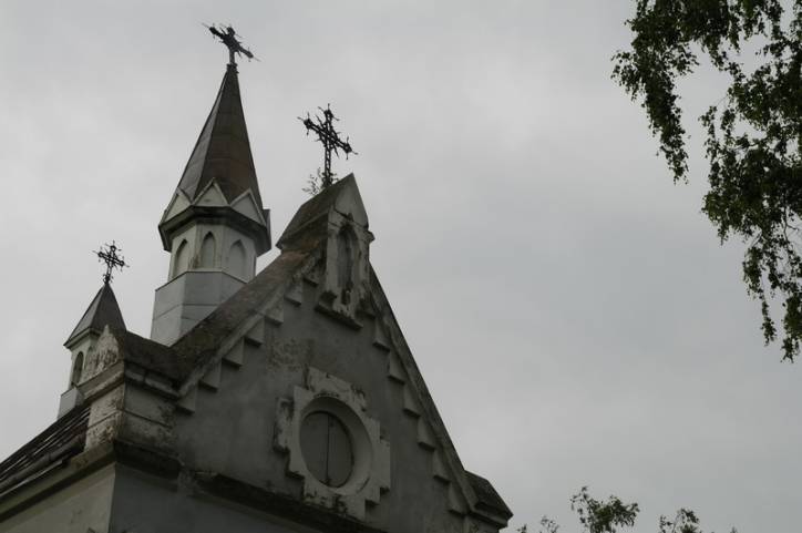 Soły. Graveyard chapel 