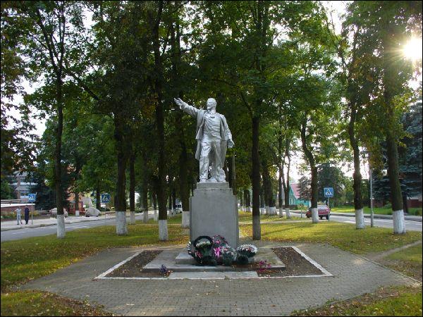 Svisłač. Town streets