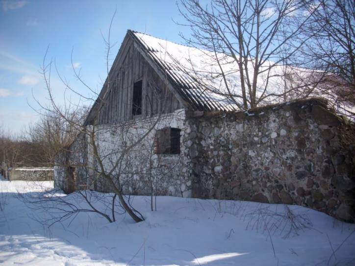  - Manor . Old Farm building in Mieštavičy