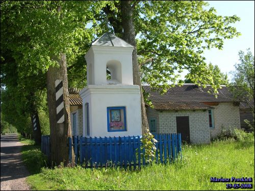 Rasła.  Road chapel 2