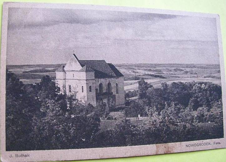  - Miasto na starych pocztówkach . 