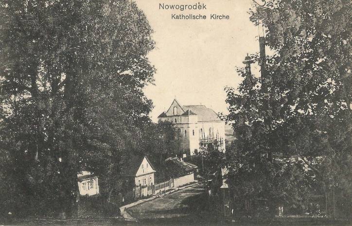  - Miasto na starych pocztówkach . 