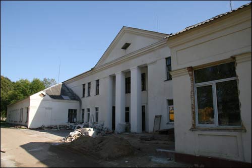  - Manor of Kasakoŭski. There is town hospital here now