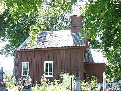 Viarejki.  Chapel at cemetery