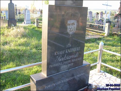 Индура. Кладбище старое католическое