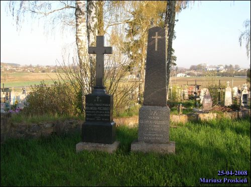 Индура. Кладбище старое католическое