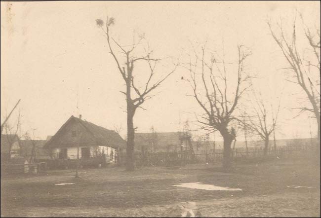 Łozki.  Wieś na starych fotografiach 