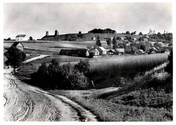  - Miasto na starych fotografiach . 