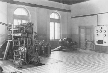  - Miasto na starych fotografiach . 