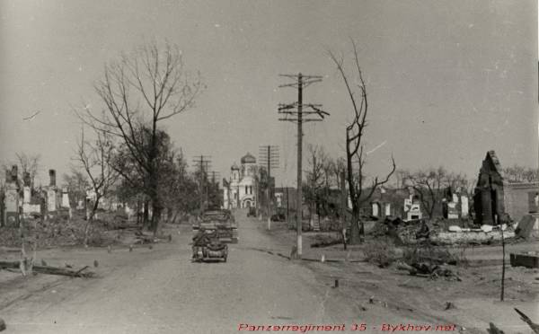  - Горад на фотаздымках часоў 2-ой сусветнай вайны . 
