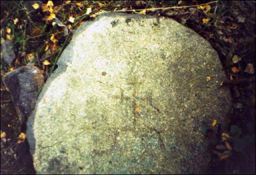 Aleń.  The Rock graves