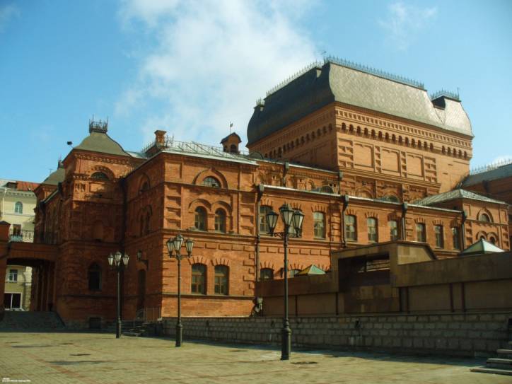  -  Здание городского театра. 