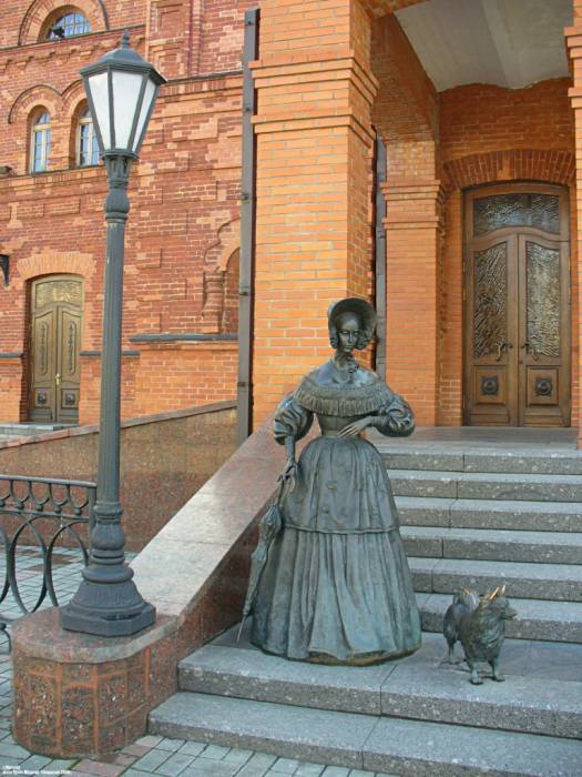  -  Здание городского театра. 