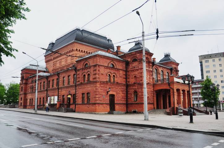 Могилёв.  Здание городского театра