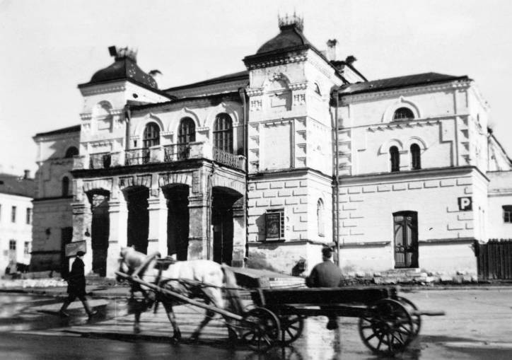 Могилёв.  Здание городского театра