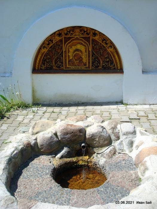 Pustynki. Monaster Zaśnięcia NMP