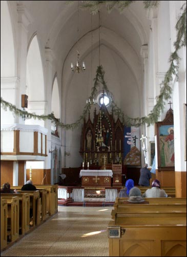 Сталовічы |  Касцёл Найсвяцейшага Сэрца Езуса. Фрагмент унутранай залі