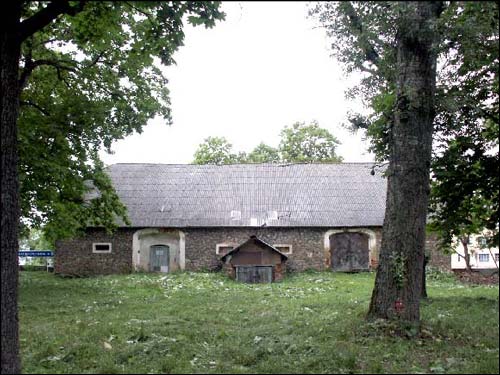  - Zespół dworsko-parkowy Czapskich. Spichlerz