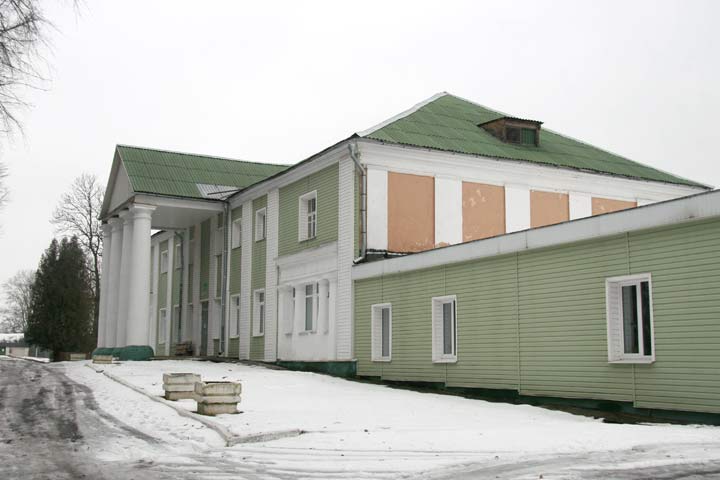 Nowosiółki Wielkie. Dwór Kostrowickich