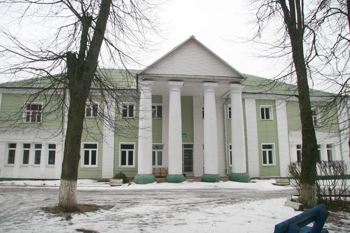 Nowosiółki Wielkie. Dwór Kostrowickich