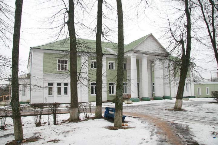 Nowosiółki Wielkie. Dwór Kostrowickich