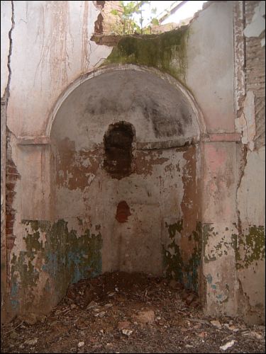  - Усадебно-парковый ансамбль Радзивиллов. Ниша, в которой когда-то находилась печь