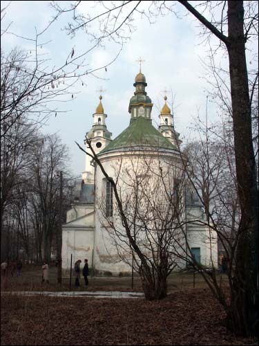 - Царква Святой Тройцы. Від з боку апсіды