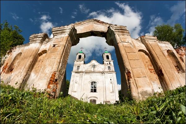 Bienica. Catholic church of the Holy Trinity