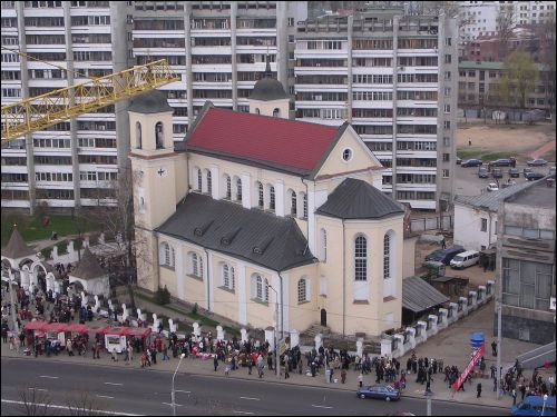 Mińsk |  Cerkiew ŚŚ. App. Piotra i Pawła. Cerkiew w Niedzielę Palmową (widok z południowego wschodu)
