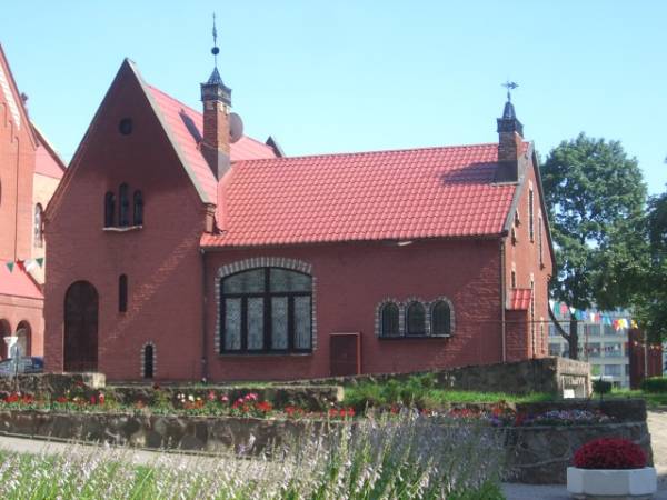  - Касцёл Святых Сымона й Алены. 