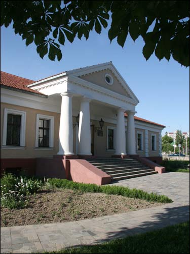 Słuck.  The building of the former Nobleman's congregation