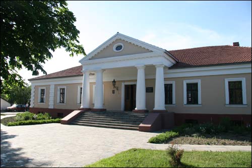 Słuck.  The building of the former Nobleman's congregation