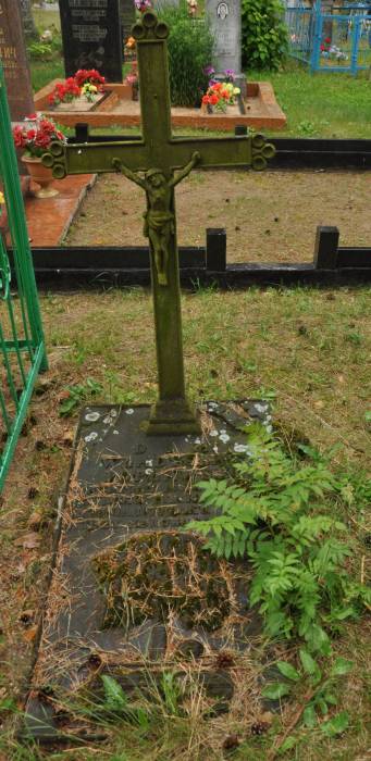 Derewna |  Cmentarz katolicki. Kaplica. 