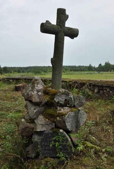 Derewna. Cmentarz katolicki. Kaplica