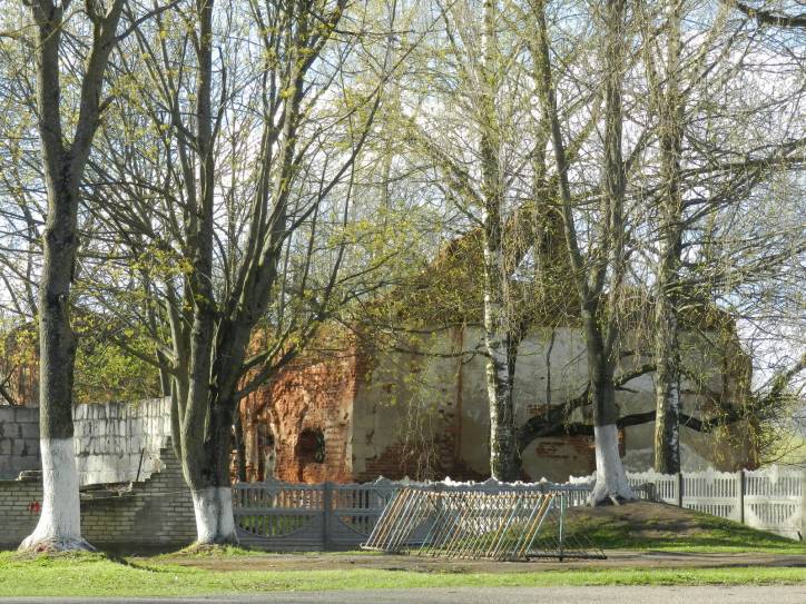  - Zespół dworsko-parkowy Brochockich. 