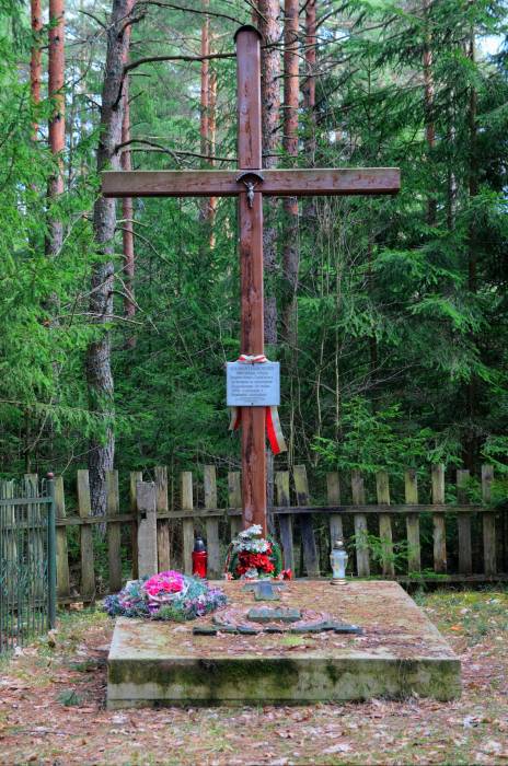 Władyki.  Grób powstańców styczniowych