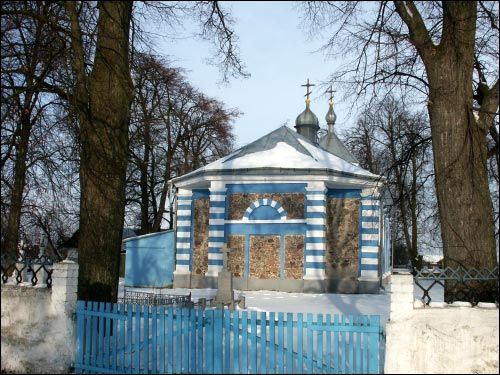 Церковь Святого Архангела Михаила Остромечеве. Вид на апсиду  - Церковь Святого Архангела Михаила. Вид на апсиду