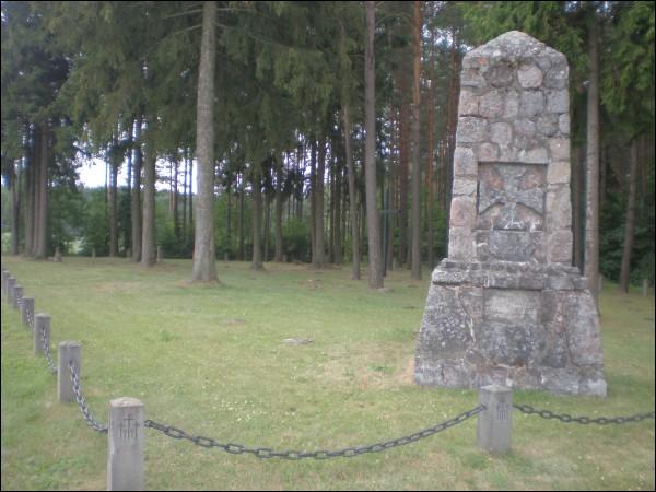  - Soldierly (WWI) Cemetery . Monument at the German military cemetery near the village of Karakulichi (near the Luban-Shemetova highway)