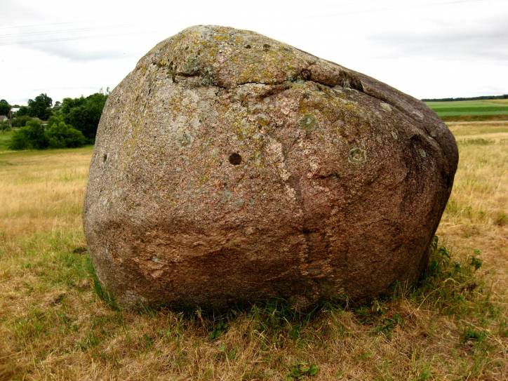 Камень |   Валун 