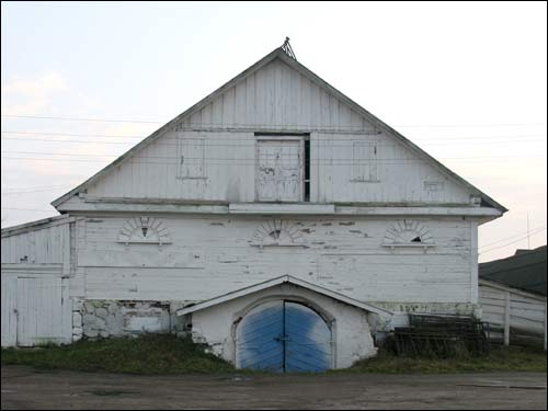  - Farmstead . Barn