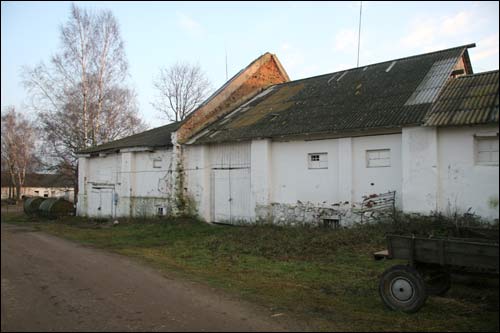  - Farmstead . Economic building