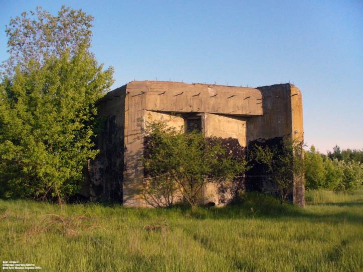 Форт литеры З и оборонительная казарма Гершонах.   -  Форт литеры З и оборонительная казарма.