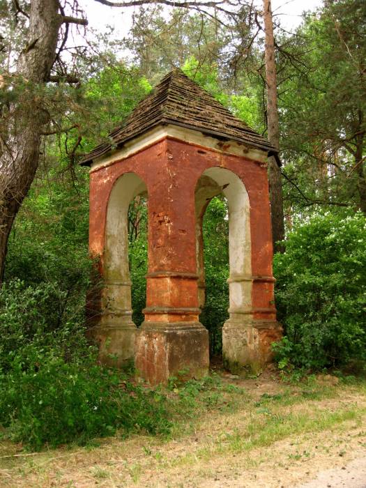 Каплічка прыдарожная  Пярэжарах.   - Каплічка прыдарожная .